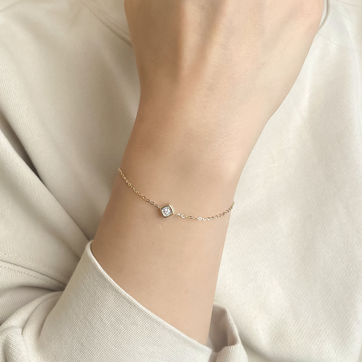 Solo diamond bracelet Clearance